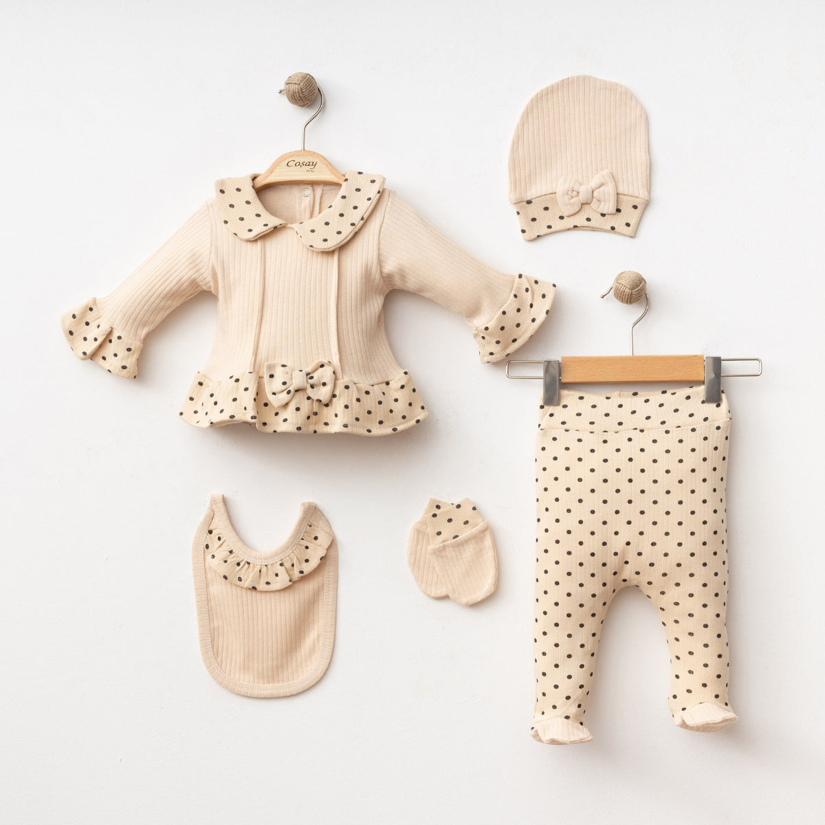 Set Neonata/ Bimba a Pois Elegante 5 Pezzi salmone in Cotone