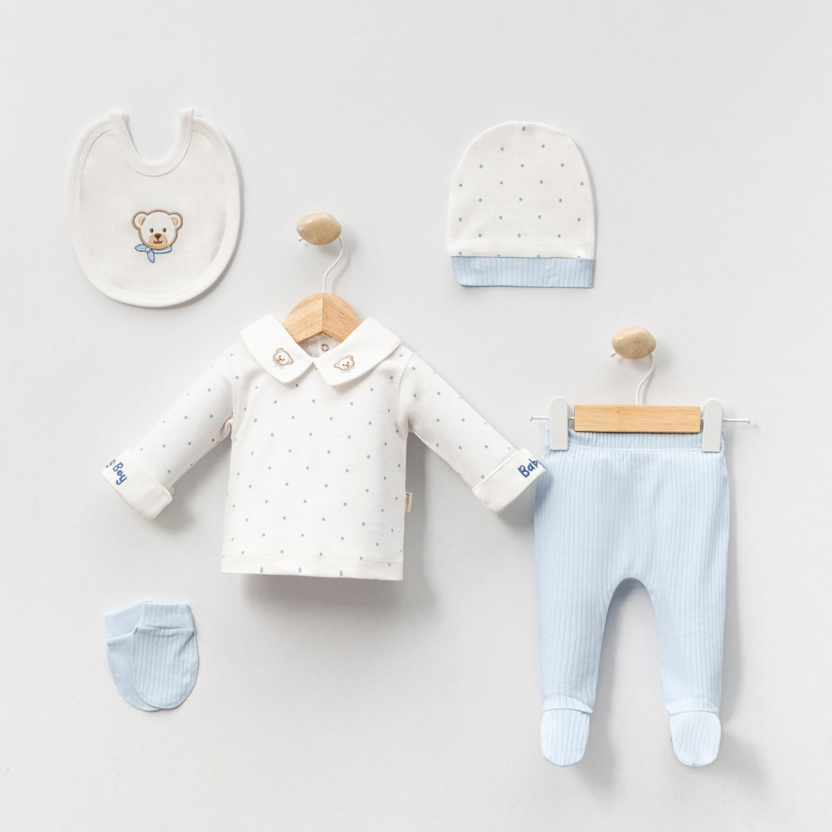 Set Neonato/ Bimbo 5 Pezzi in Cotone – Fantasia Pois con Orsetto