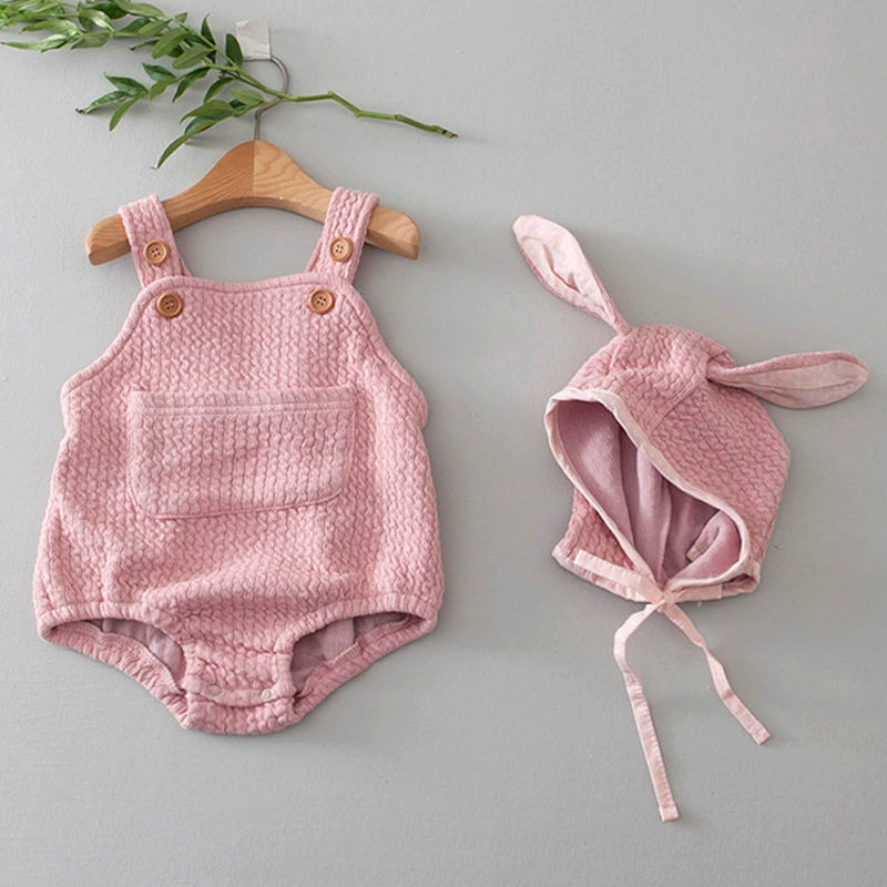 Pagliaccetto Neonata in Cotone con Cappellino – Primavera/Estate