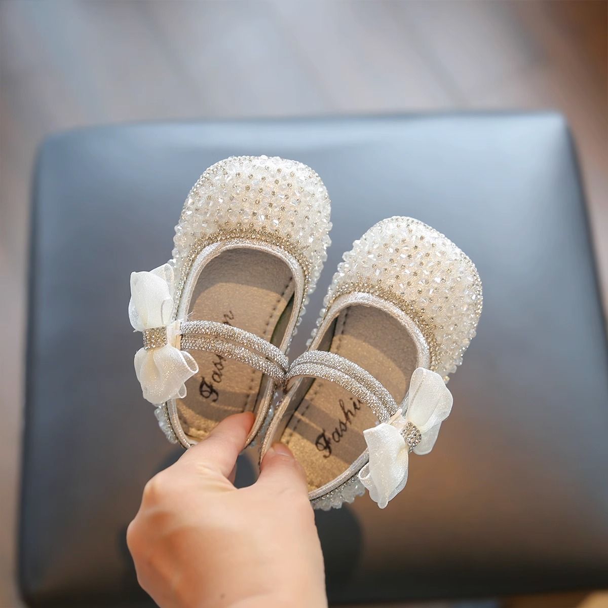 Ballerine Eleganti per Bambina con Perle e Fiocco