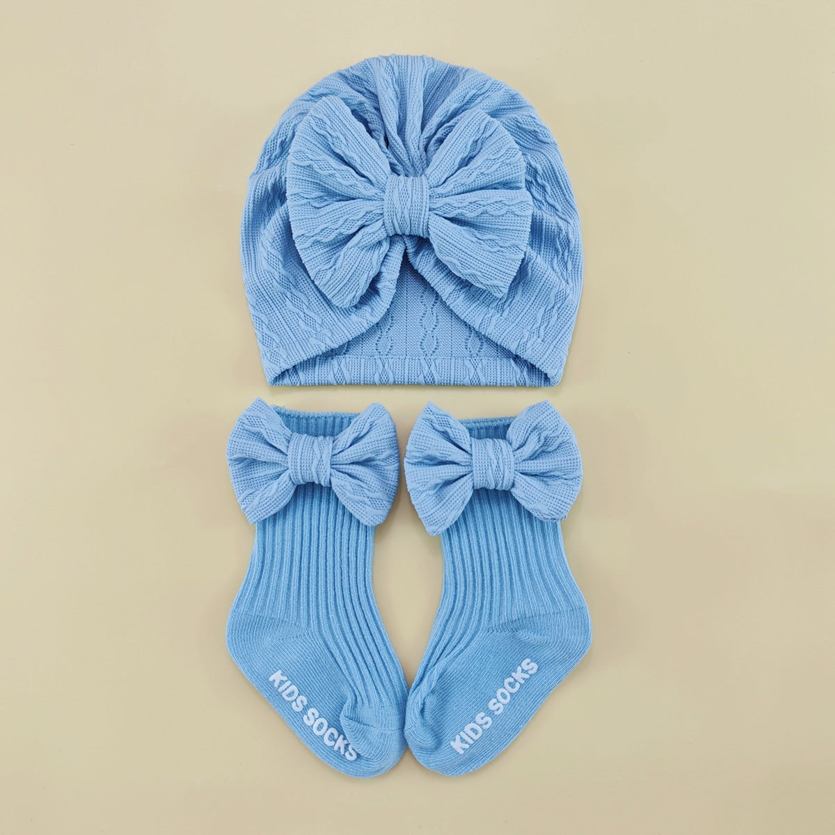 Set Cappellino Turbante + Calzini con Fiocco – Neonato