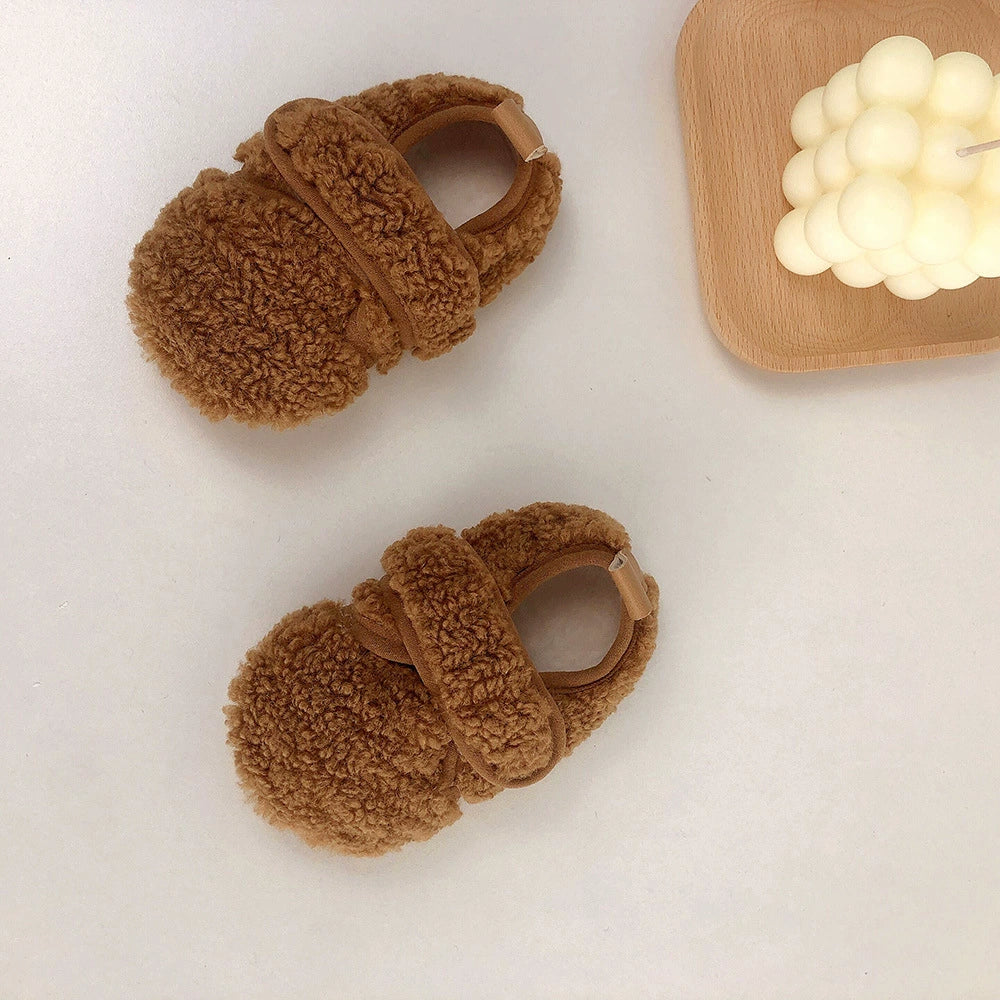 Scarpine Invernali Neonato in Peluche – Calde, Morbide e Antiscivolo