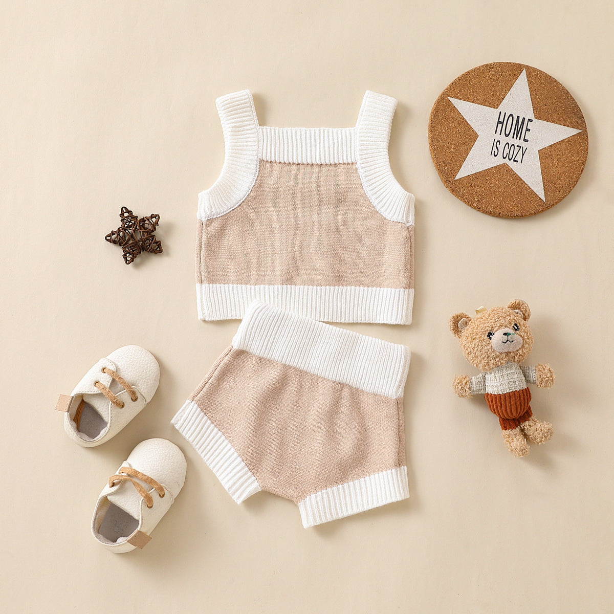 Completo Estivo Neonato in Maglia   Top e Shorts Beige