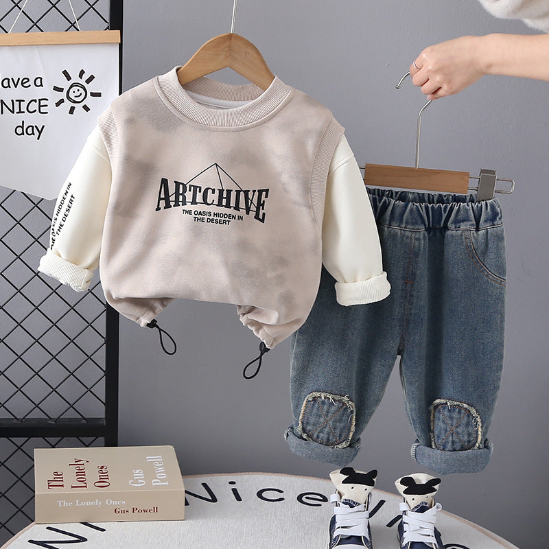 Completo Bimbo Felpa “Artchive” e Jeans  Look Casual Autunno/Inverno