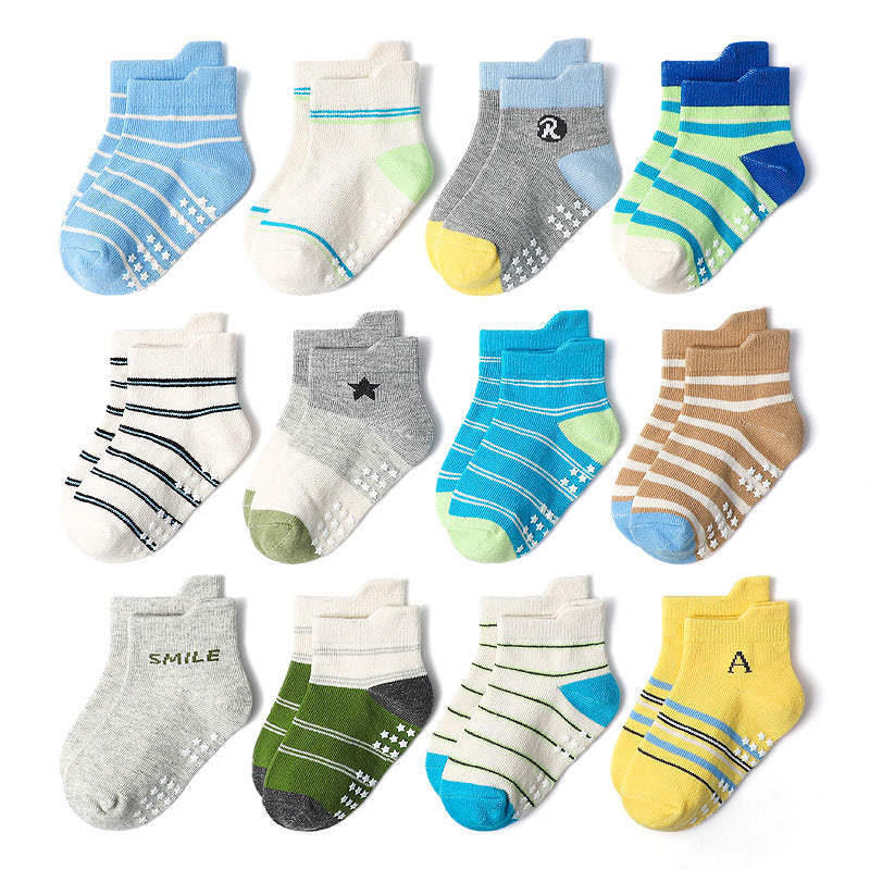 Set 12 Calzini Antiscivolo Bambino   Fantasie Sportive e Colori Vivaci