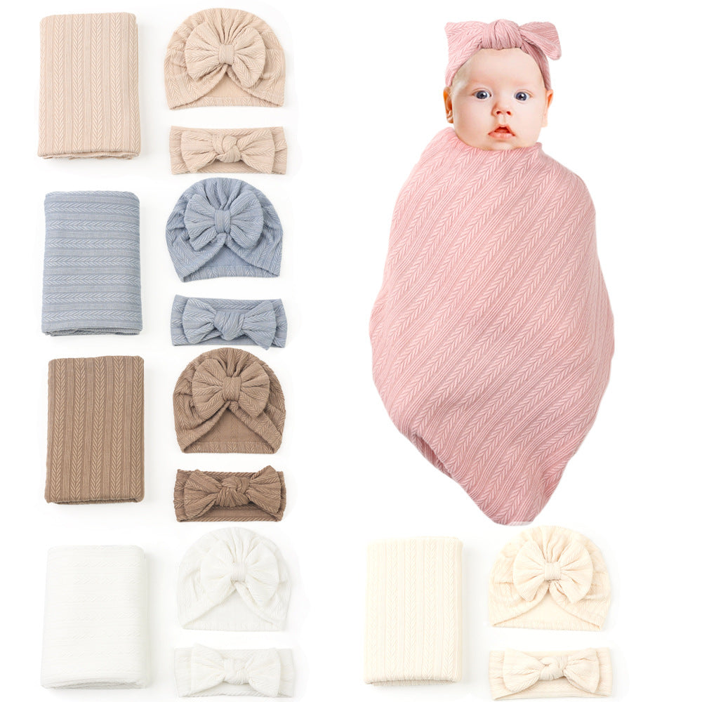 Set  3 Neonati con Coperta Fascia e Cappellino