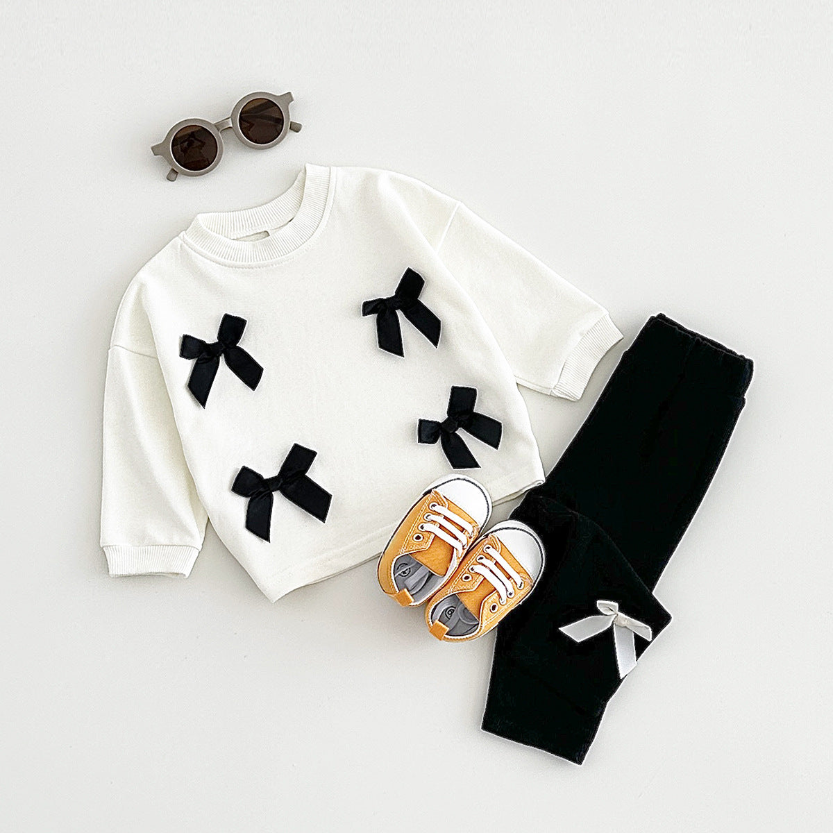 Completo Bimba “Bow Style”  Felpa Rosa + Leggings con Fiocchi