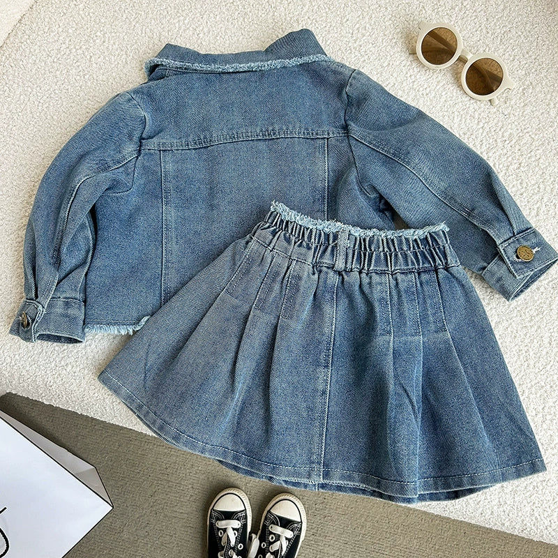 Completo Denim Bambina 2 Pezzi – Giubbino in Jeans + Gonnellina con Tasche