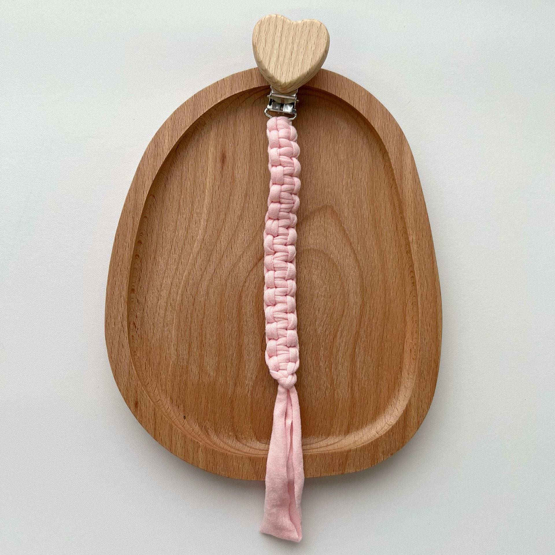 Portaciuccio Intrecciato in Cotone con Clip a Cuore in Legno