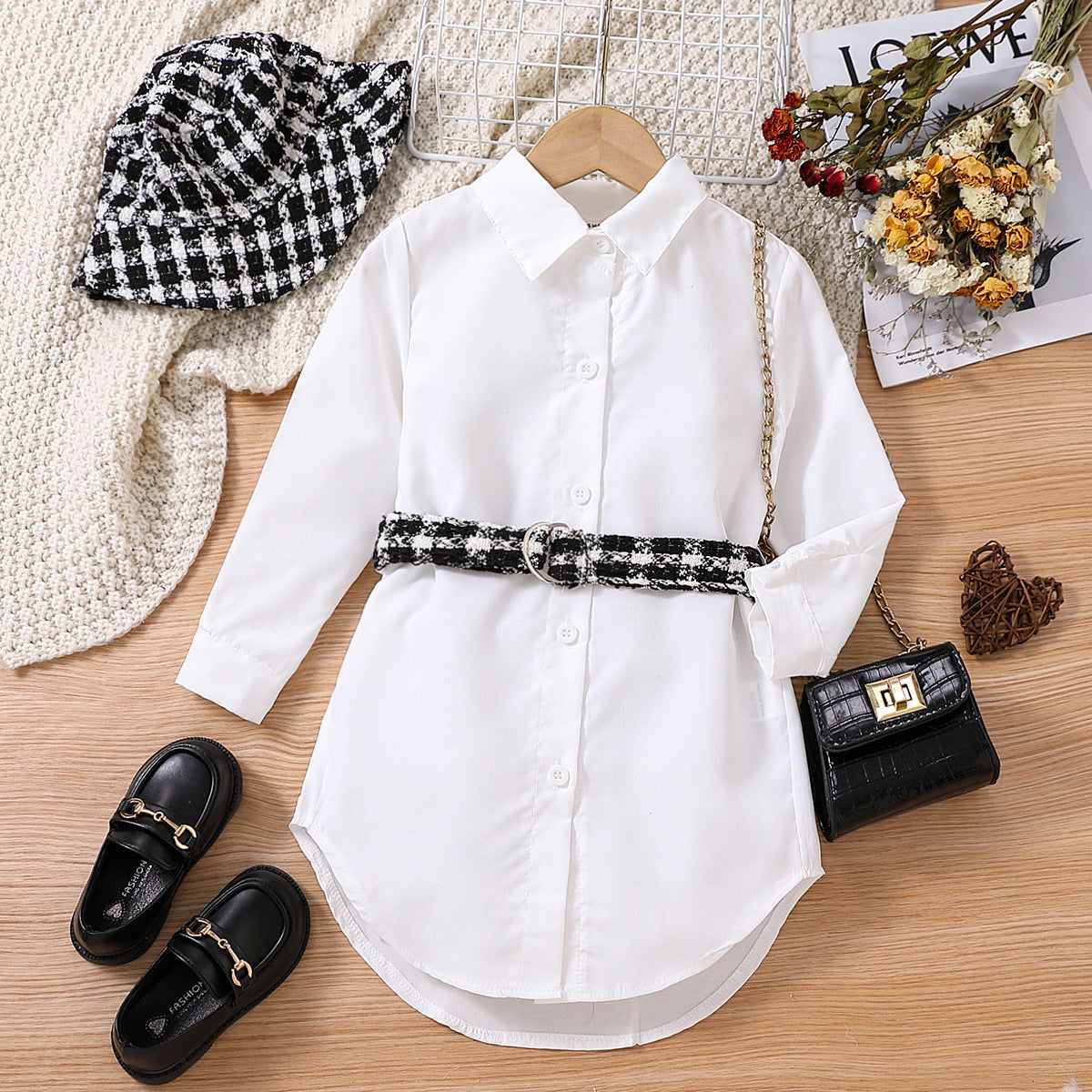 Abito camicia bianca elegante con cintura pied de-poule per bambina