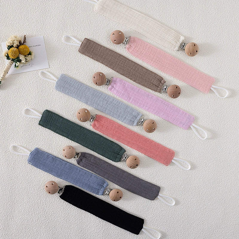 Catenella Portaciuccio in Tessuto con Clip in Legno – Stile Naturale