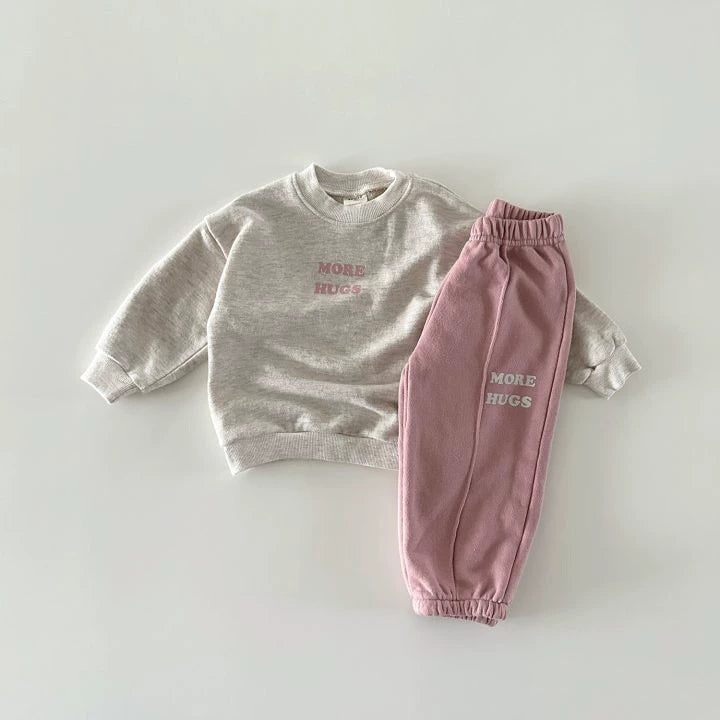Completo Tuta Unisex “More Hugs”  Felpa + Jogger in Cotone