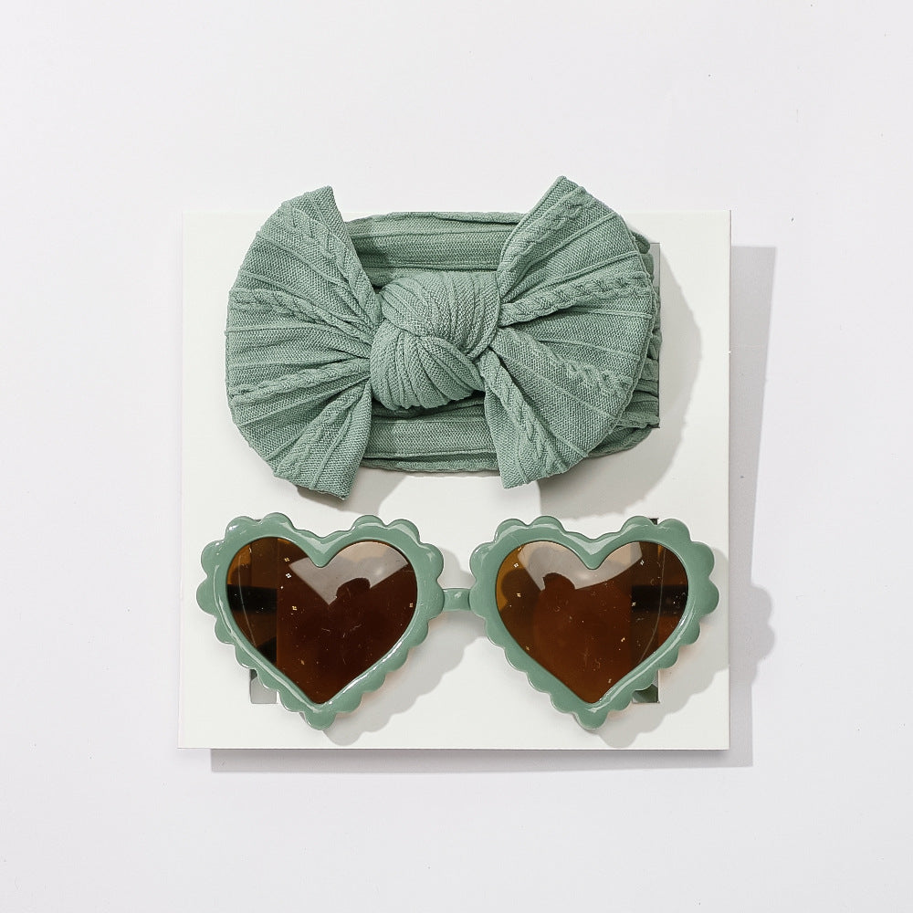 Set Fascia con Fiocco e Occhiali a Cuore per Bambina – Look Completo da Piccola Star