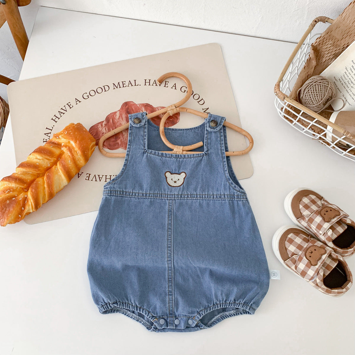 Salopette neonato con orsetto  stile tenero e casual