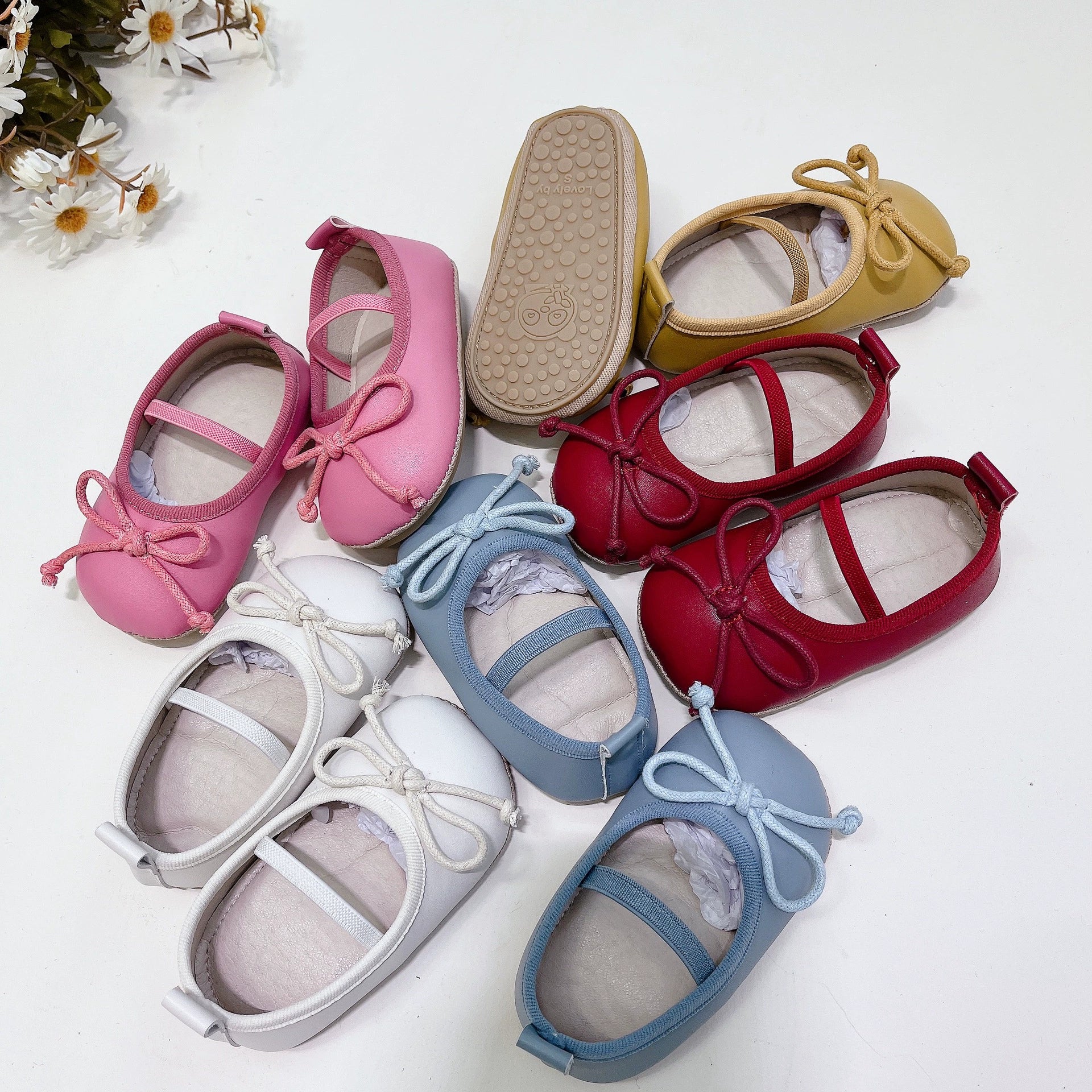 Ballerine Baby in Ecopelle con Fiocco in Corda – Morbide e Antiscivolo