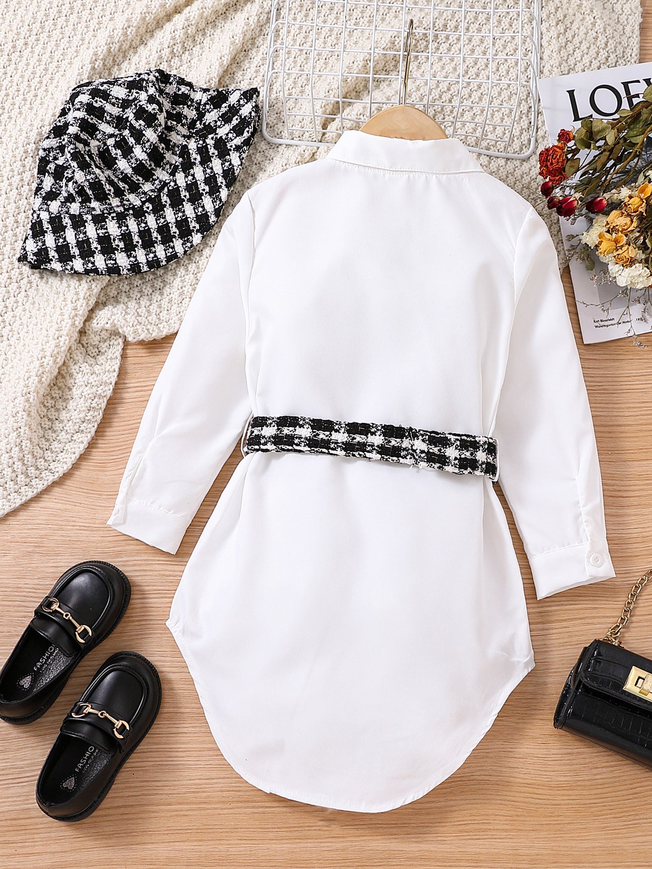 Abito camicia bianca elegante con cintura pied de-poule per bambina