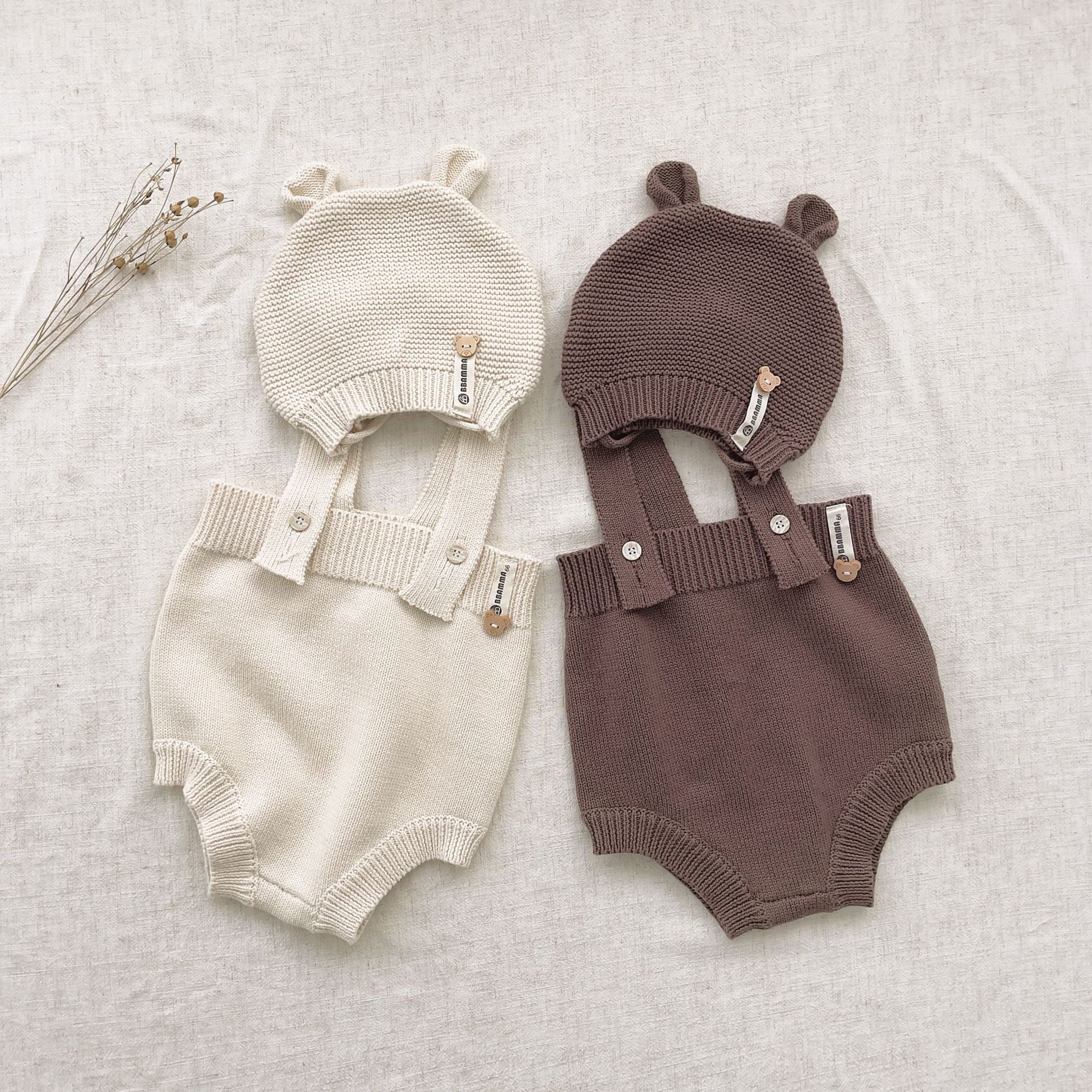 Salopette   in Maglia per Neonato + cappellino  Stile Orsetto