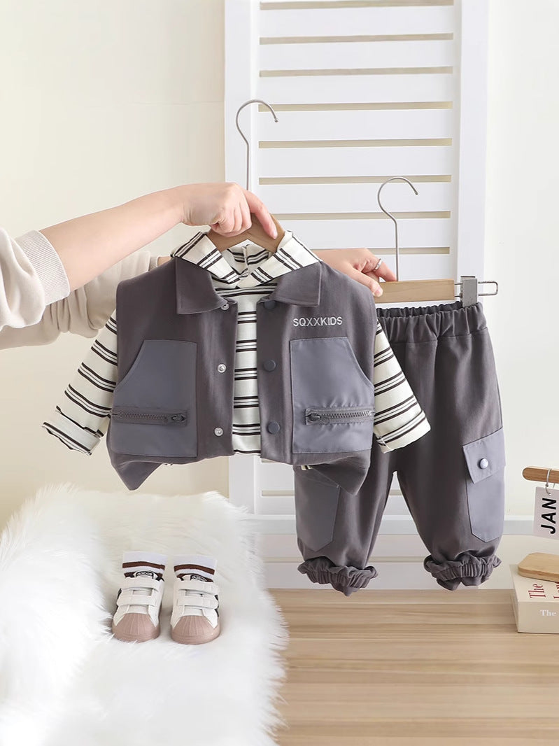 Completo Bambino 3 Pezzi   Camicia a Righe, Gilet Multitasche e Pantaloni Cargo
