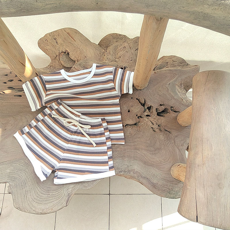 Completo Estivo Bimbo/Bimba  Maglietta e Shorts a Righe Colorate
