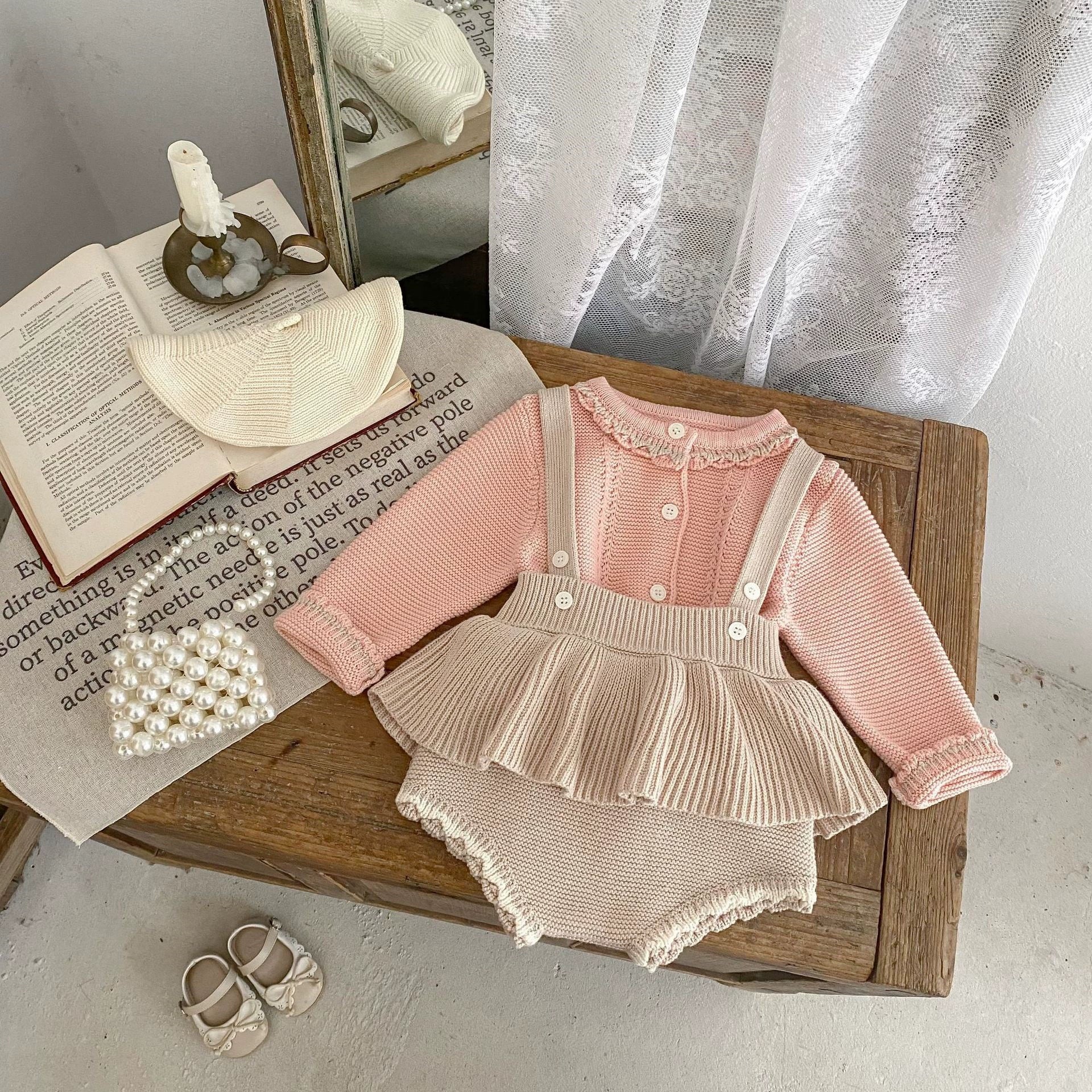Coordinato Maglia Rosa & Gonna-Salopette Beige – Inverno