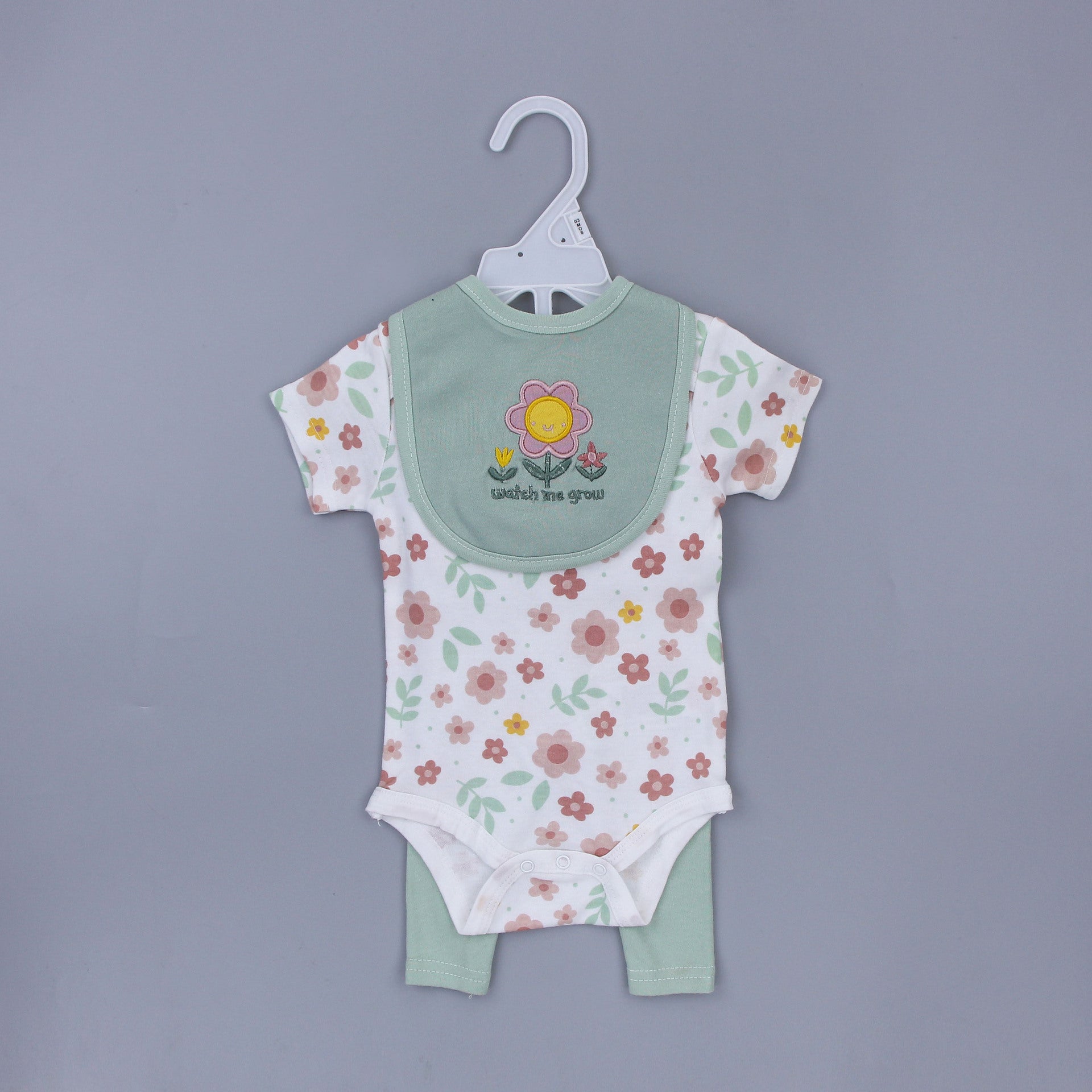 Set Nascita Neutro Bimbo/BImba  3 Pezzi - Body, Bavaglino e Pantaloni "Keepin' It Wild"