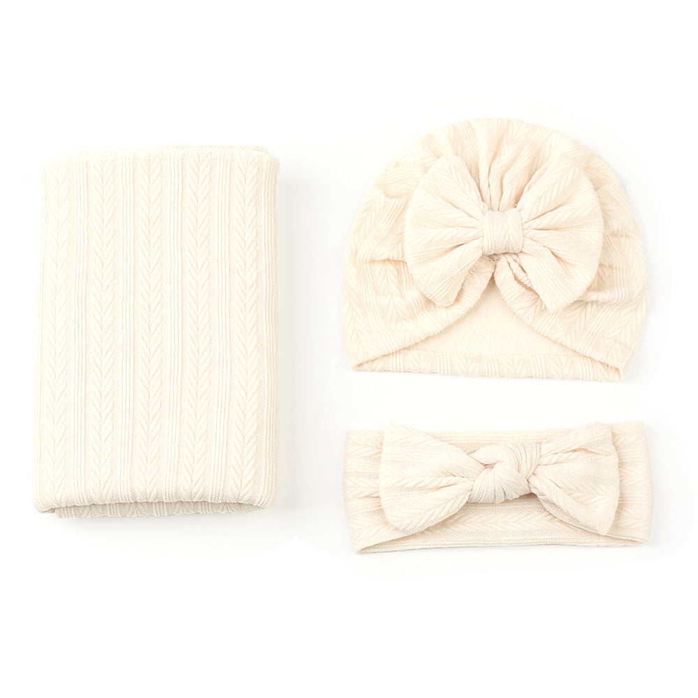 Set  3 Neonati con Coperta Fascia e Cappellino