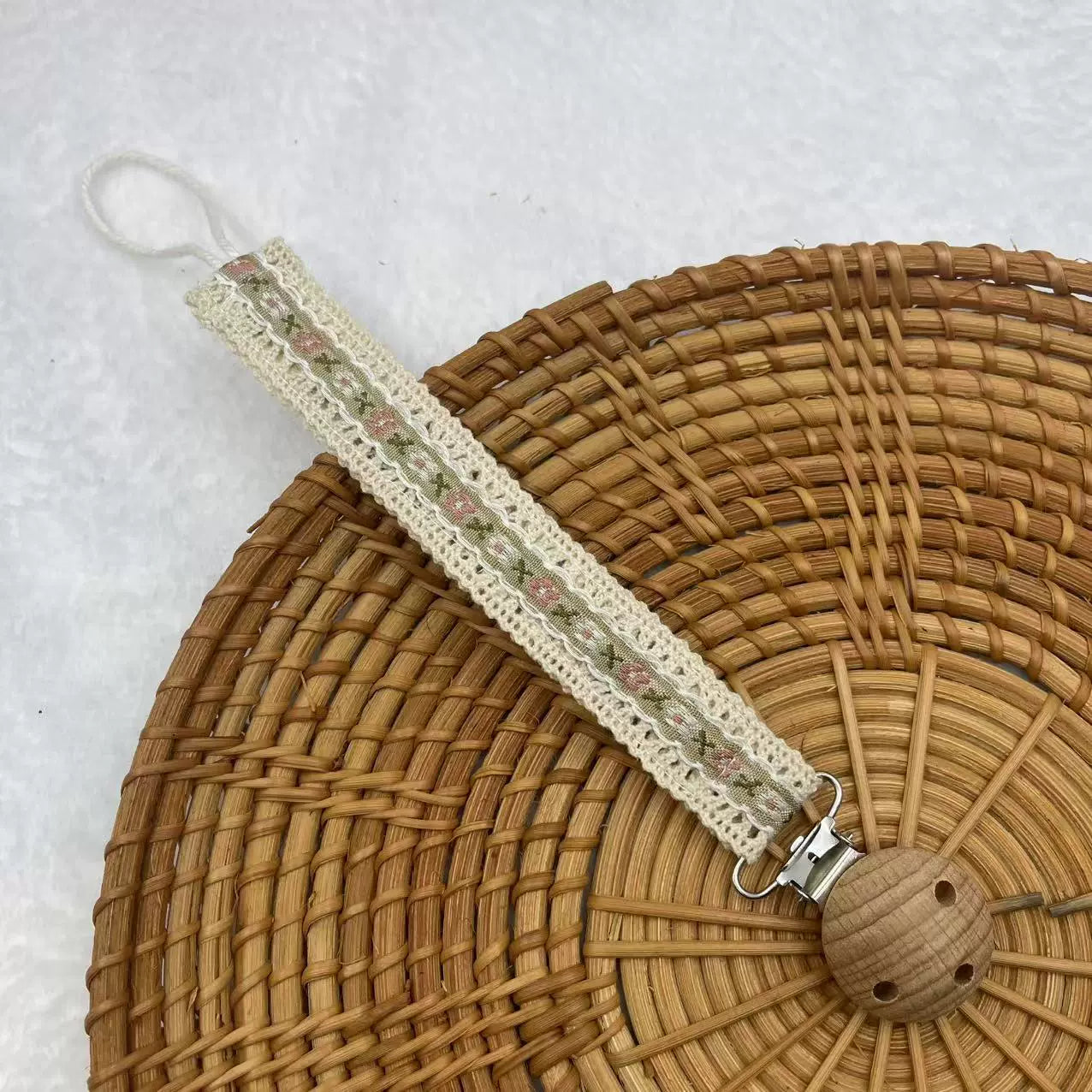Portaciuccio Floreale in Cotone – Eleganza e Sicurezza per il Tuo Bambino