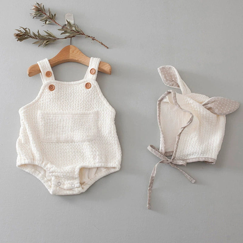 Pagliaccetto Neonata in Cotone con Cappellino – Primavera/Estate