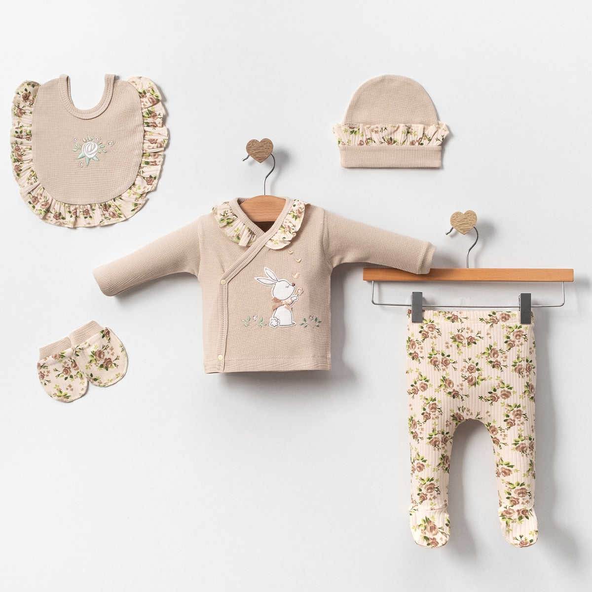 Set nascita neonata/ bimba 5 pezzi  con fantasia floreale